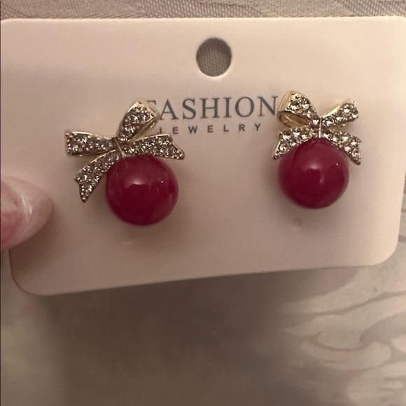 💜3/$30 Elegant Red and Gold Bow Earrings - Picture 3 of 4